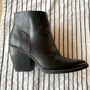 🖤 Black Boots 🖤